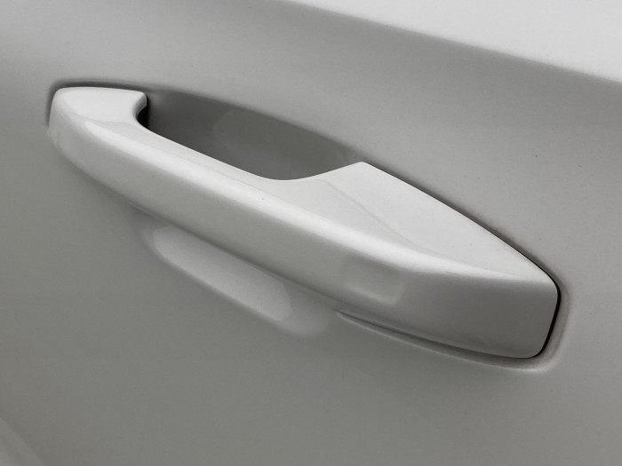 Volvo V60 B4 DARK PLUS AUT REZERVACE