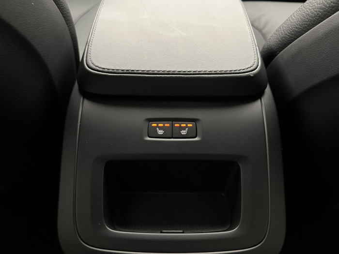 Volvo XC90 B5 AWD CORE 7MÍSTNÁ AUT  CZ