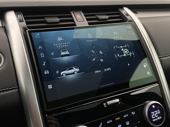 Land Rover Discovery D250 SE AWD REZERVACE 3.0 d SE