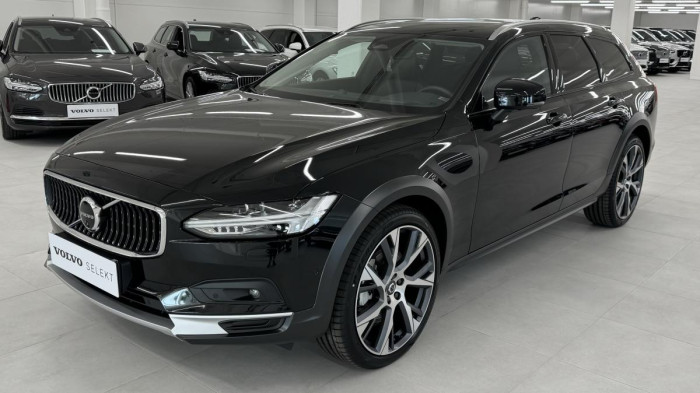Volvo V90 CROSS COUNTRY B5 REZERVACE