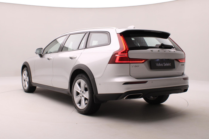 Volvo V60 CC B4 AWD MOMENTUM AUT 2.0 CC CC Momentum
