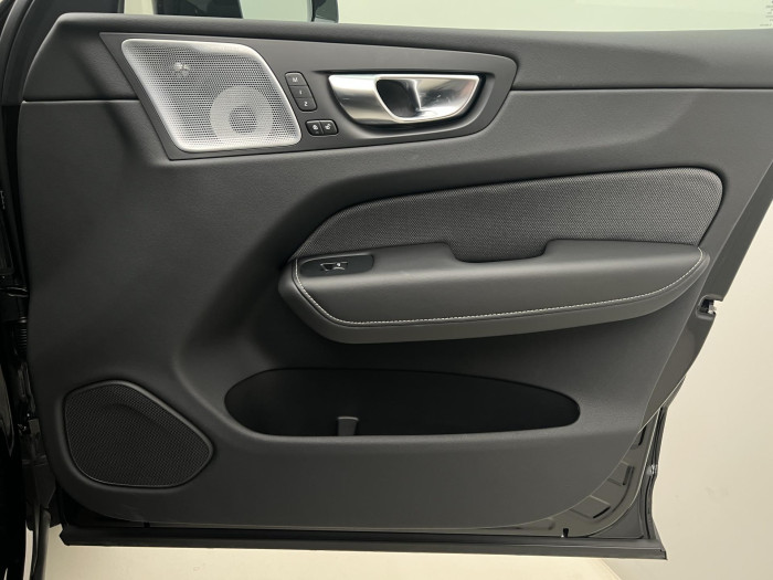 Volvo XC60 B5 AWD ULTRA BLACK EDITION AUT 2.0 Edition