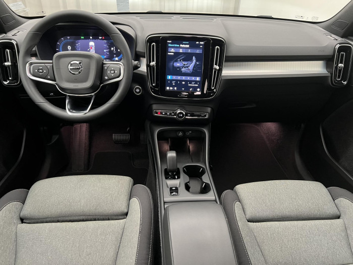 Volvo XC40 B4 CORE AUT 1.maj.