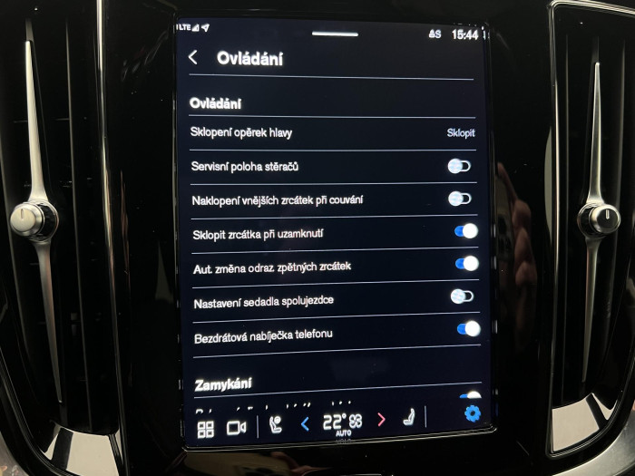 Volvo V60 CC B4 AWD PLUS AUT 1.maj.