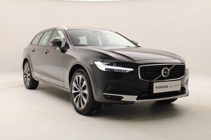 Volvo V90 CC B4 AWD PLUS AUT CZ 1.maj