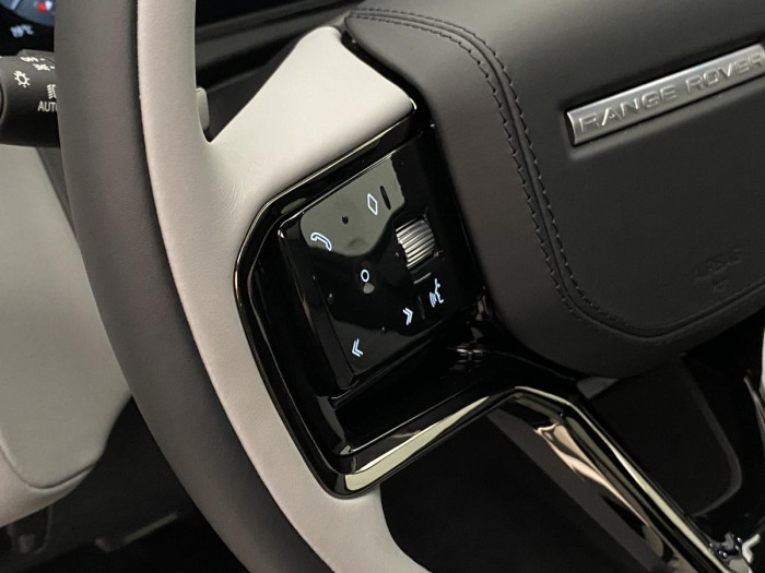 Land Rover Range Rover Velar D300 DYNAMIC SE AWD AUT 3.0 d Dynamic SE