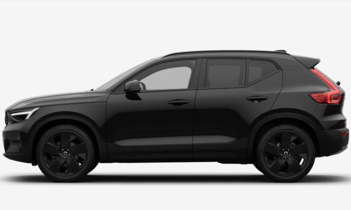 Volvo XC40 B4 AUT PLUS BLACK EDITION
