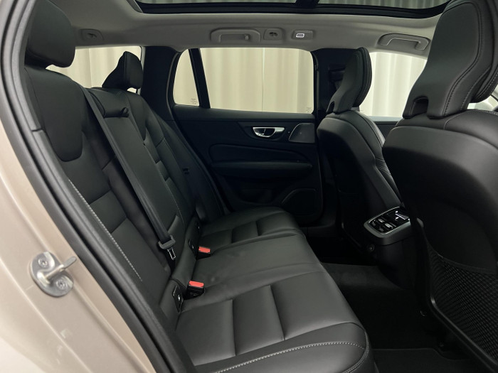 Volvo V60 CC B5 AWD ULTIMATE BRIGHT AUT 2.0 CC CC