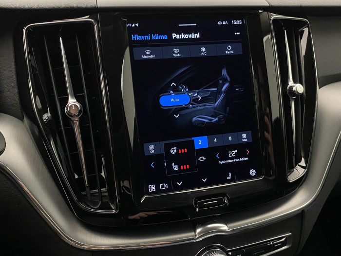 Volvo XC60 B5 AWD MOMENTUM AUT 2.0 Momentum