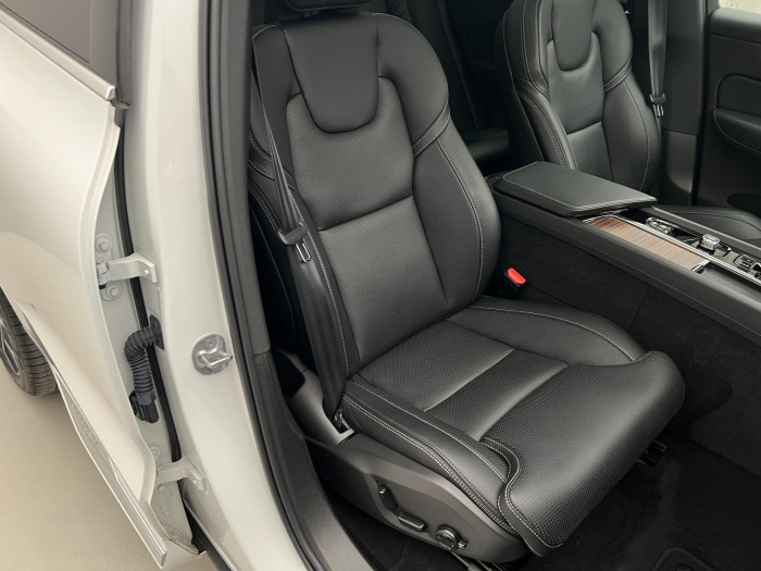 Volvo XC60 T6 AWD RECHARGE PLUS BRIGHT