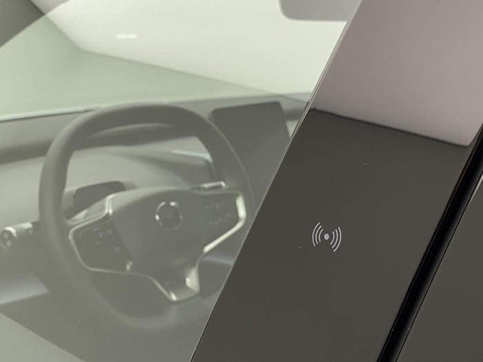 Volvo EX30 PURE ELECTRIC TWIN AWD ULTRA