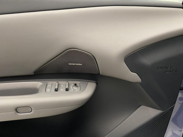 Lynk & Co 02 MORE EV