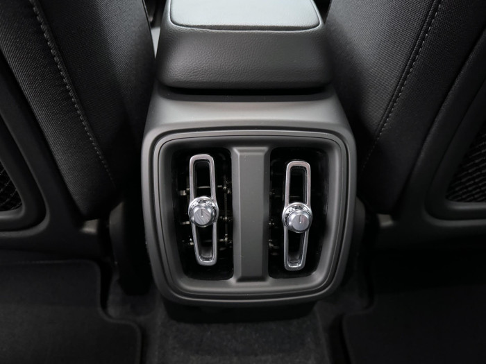 Volvo XC40 B3 AUT DARK PLUS