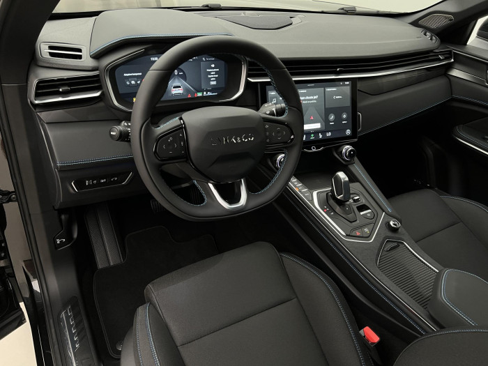 Lynk & Co 01 PHEV DCT AUT 1.maj.