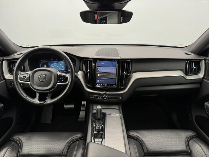Volvo XC60 B4 AWD R-DESIGN AUT