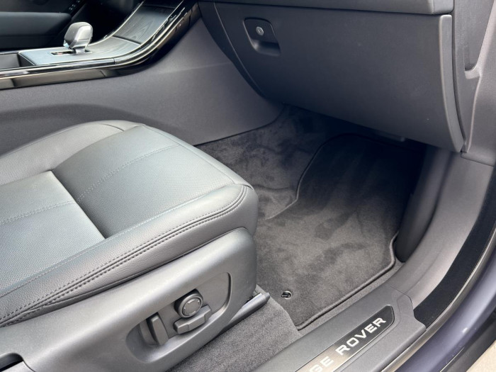 Land Rover Range Rover Velar P250 DYNAMIC SE AWD Aut 2.0 Dynamic SE