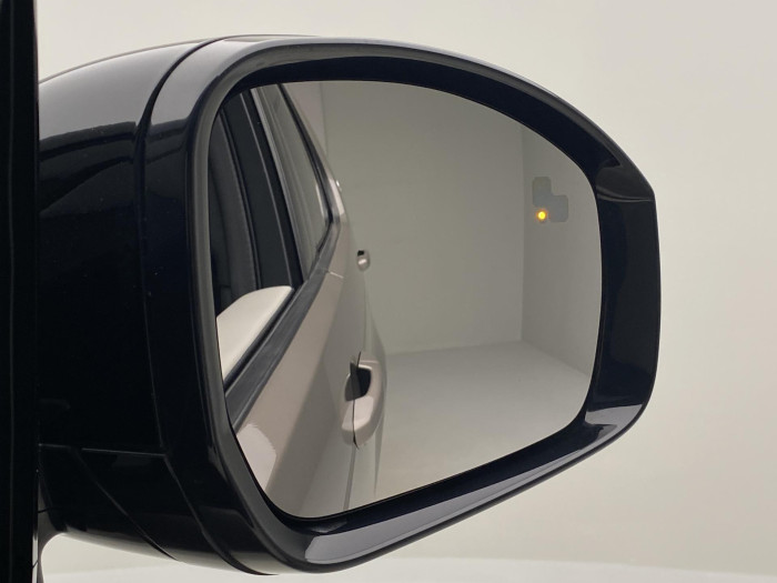 Land Rover Discovery D300 AWD AUT CZ 7míst 3.0 d