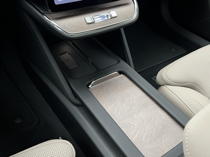 Volvo ES90 PURE ELECTRIC ULTRA