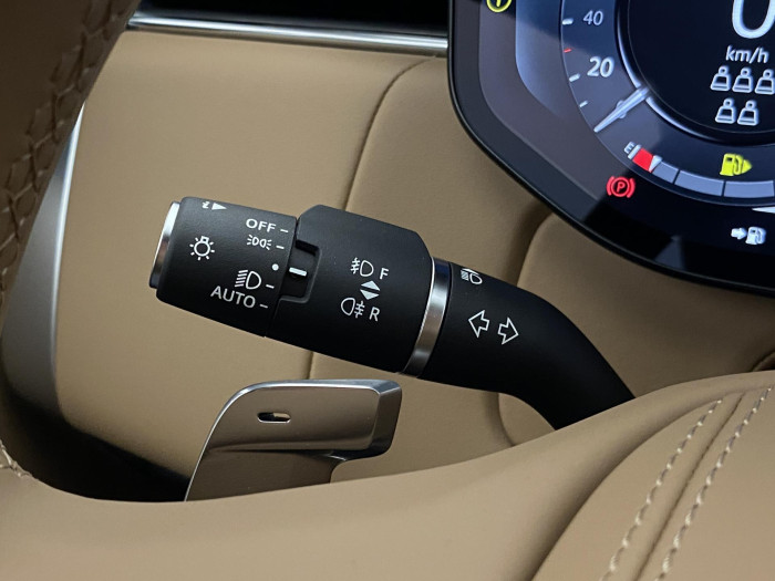 Land Rover Range Rover P530 AUTOBIOGRAPHY LWB