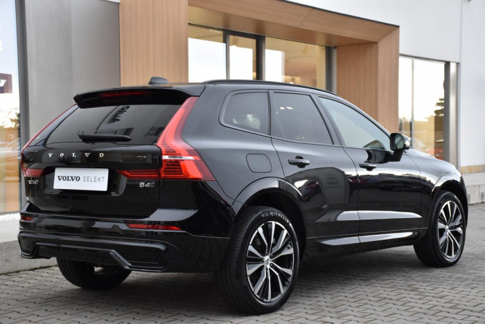 Volvo XC60 B4 AWD DARK PLUS AUT REZERVACE 2.0 Plus