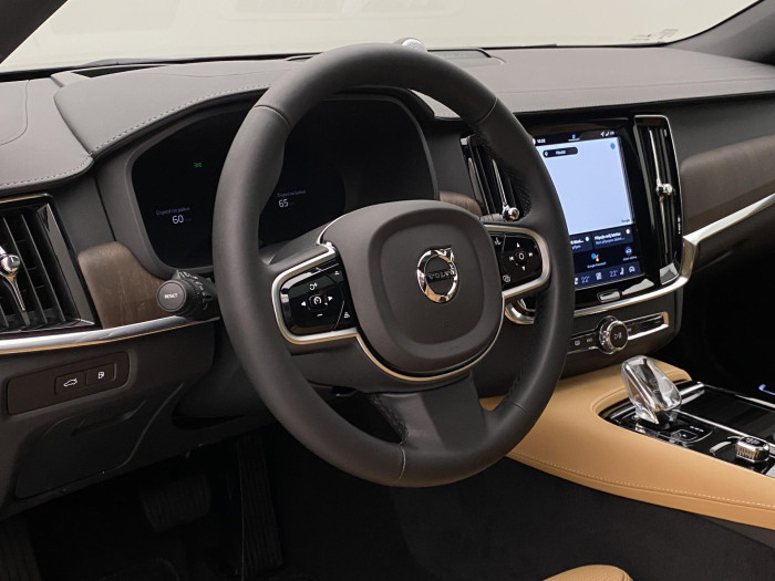 Volvo V90 T8 AWD Plug-in BRIGHT ULTRA