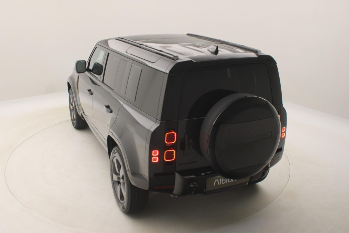 Land Rover Defender 110 D300 X-DYNAMIC HSE AWD AUT 3.0 d Dynamic