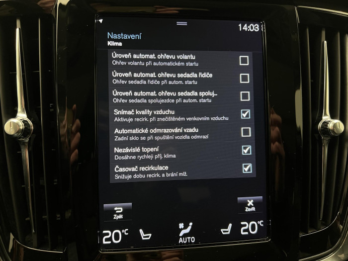 Volvo V90 CC D5 AWD PRO AUT CZ 2.0 d CC CC