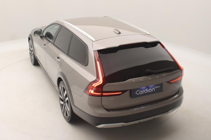 Volvo V90 CC B5 AWD MOMENTUM CZ 1.maj 2.0 CC CC Momentum