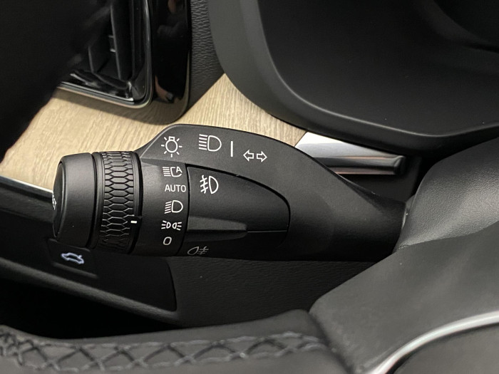 Volvo XC60 B5 AWD AUT DARK PLUS