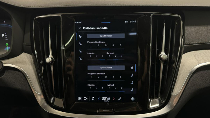 Volvo V60 CROSS COUNTRY B4 AWD REZERVACE