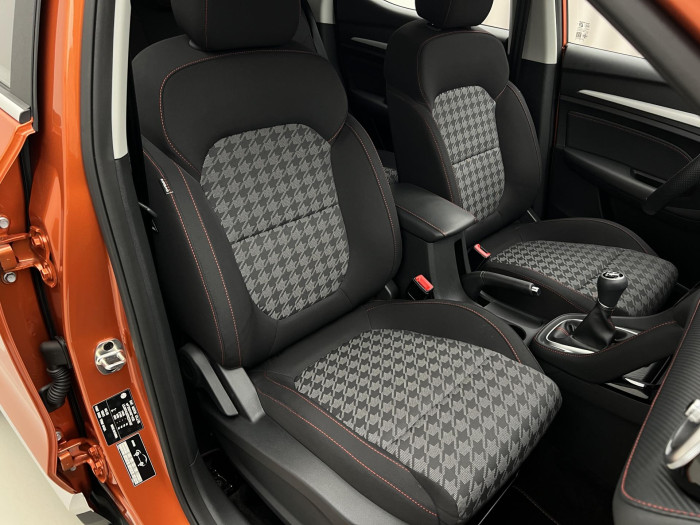 MG ZS 1.5 ESSENTIAL PLUS CZ 1.maj.