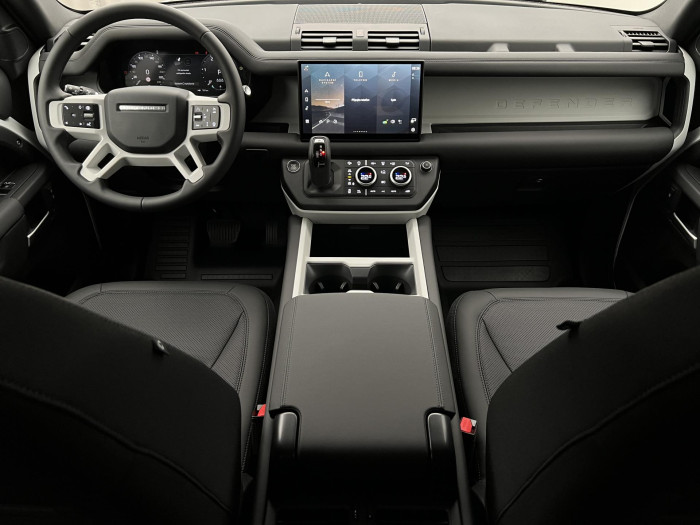 Land Rover Defender 110 D200 S AWD Aut REZERVACE 3.0 d