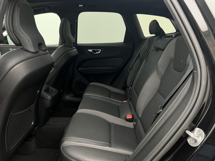 Volvo XC60 B5 AWD BLACK EDITION PLUS AUT