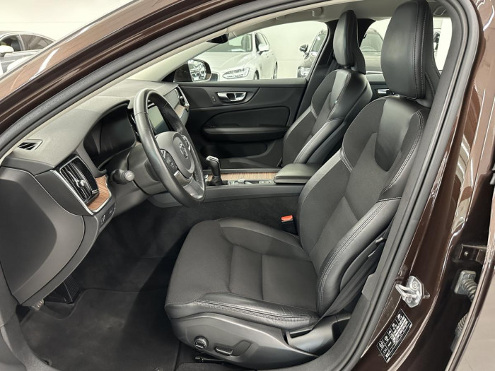 Volvo V60 D3 MOMENTUM REZERVACE 2.0 d Momentum