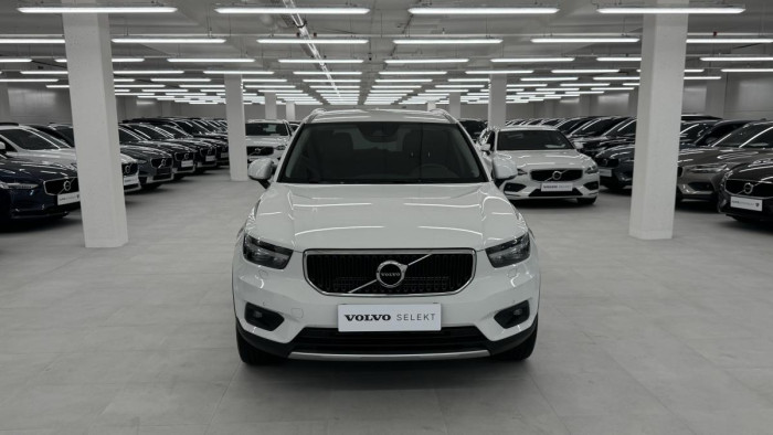 Volvo XC40 T5 TWIN ENGINE REZERVACE