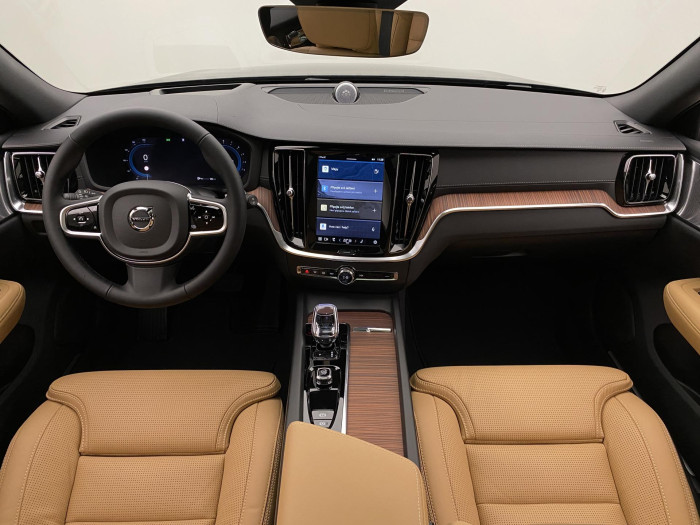 Volvo V60 B4 AUT DARK ULTRA