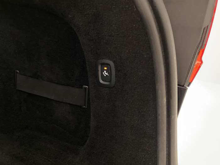 Volvo V90 T6 AWD PLUG-IN DARK ULTRA