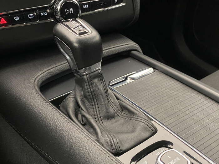 Volvo XC90 D5 AWD KINETIC AUT CZ 7míst 2.0 d