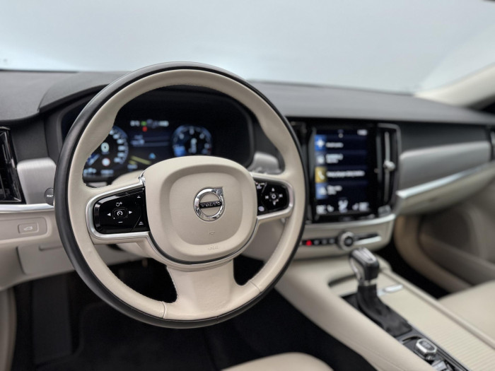Volvo V90 D3 MOMENTUM PRO AUT 2.0 d Momentum