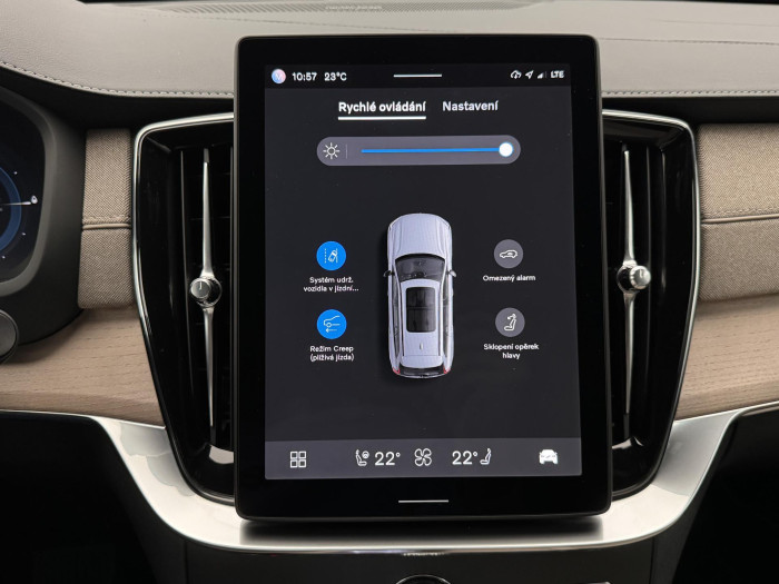 Volvo XC90 T8 AWD RECHARGE CZ REZERVACE