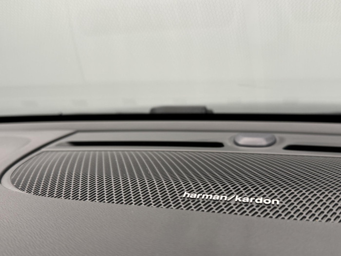 Volvo XC40 B3 DARK PLUS CZ 1.maj