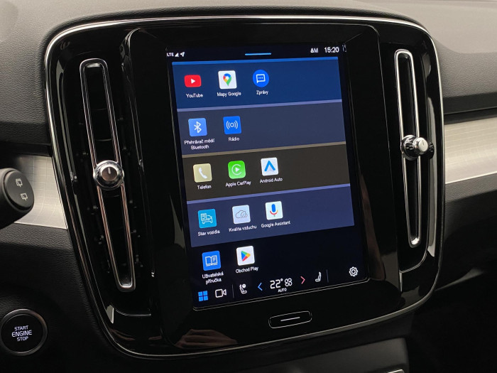 Volvo XC40 B3 DARK PLUS AUT CZ