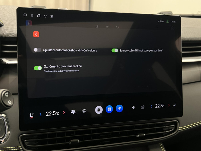 Lynk & Co 01 MORE PHEV