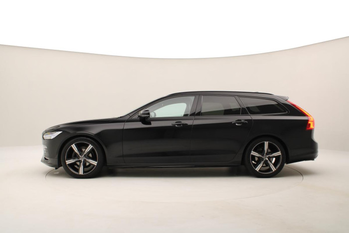 Volvo V90 D4 AWD R-DESIGN REZERVACE 2.0 d