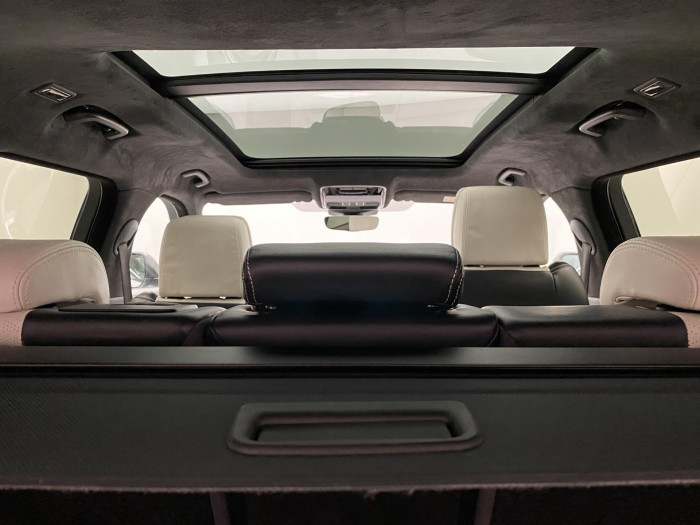 Land Rover Range Rover Velar D275 R-DYNAMIC AWD REZERVACE 3.0 d Dynamic