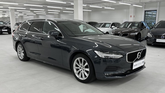 Volvo V90 D4 AWD MOMENTUM AUT REZERVACE 2.0 d Momentum