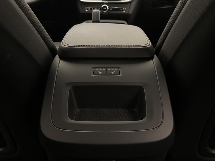 Volvo V90 CC B4 AWD BRIGHT PLUS AUT CZ