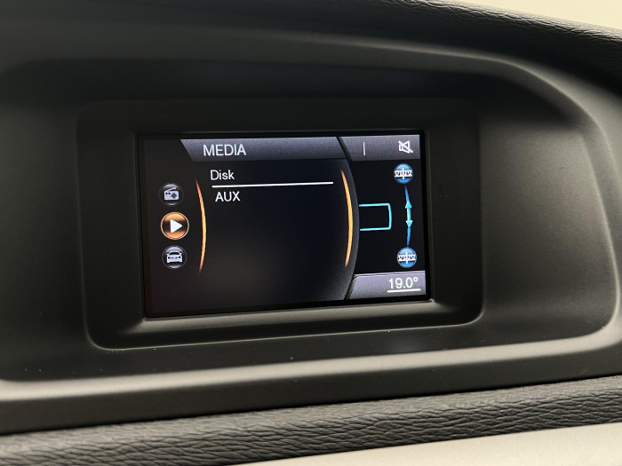 Volvo V40 D3 MOMENTUM CZ 2.0 d Momentum