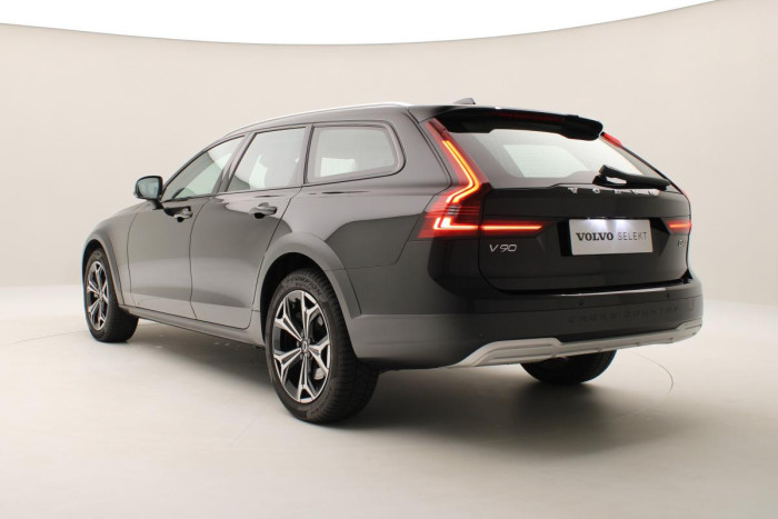 Volvo V90 CC B4 AWD AUT PLUS CZ 1.maj