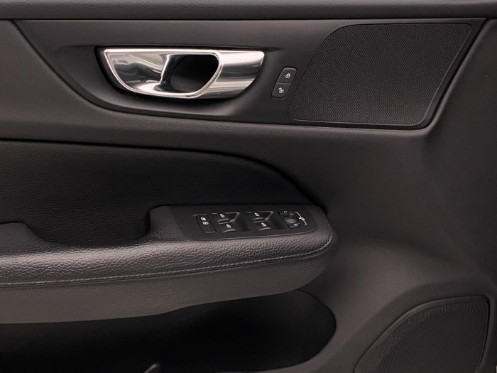 Volvo V60 D3 MOMENTUM AUT REZERVACE 2.0 d Momentum